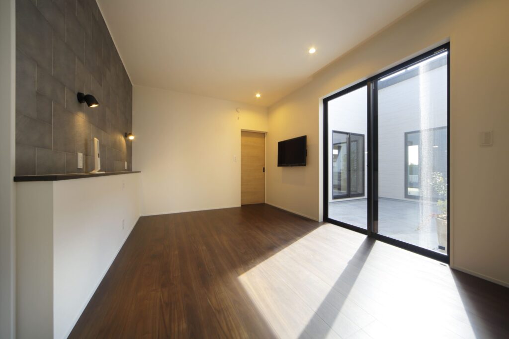 ウォールナットを使用した寝室