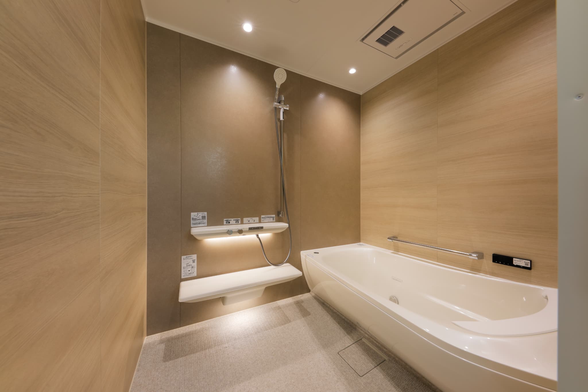 無駄なものがないお風呂場