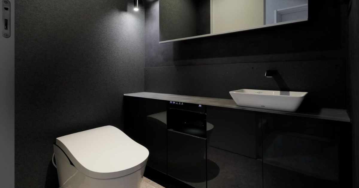浜松で注文住宅を建てるなら、トイレにもかっこよさを。ホテルライクなトイレ空間のつくり方