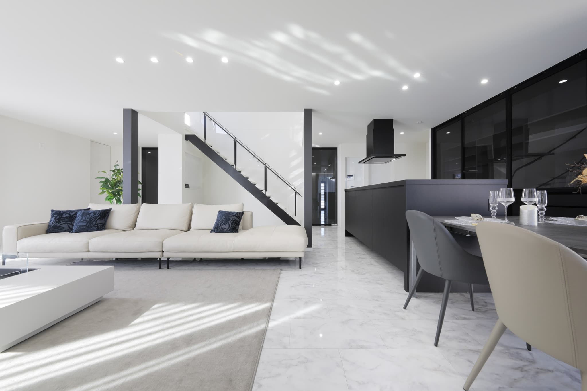 Instagramで話題沸騰!ホテルライクな注文住宅の使用素材完全公開