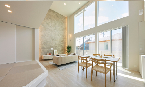 SE構法でつくられた大空間の吹き抜けリビング