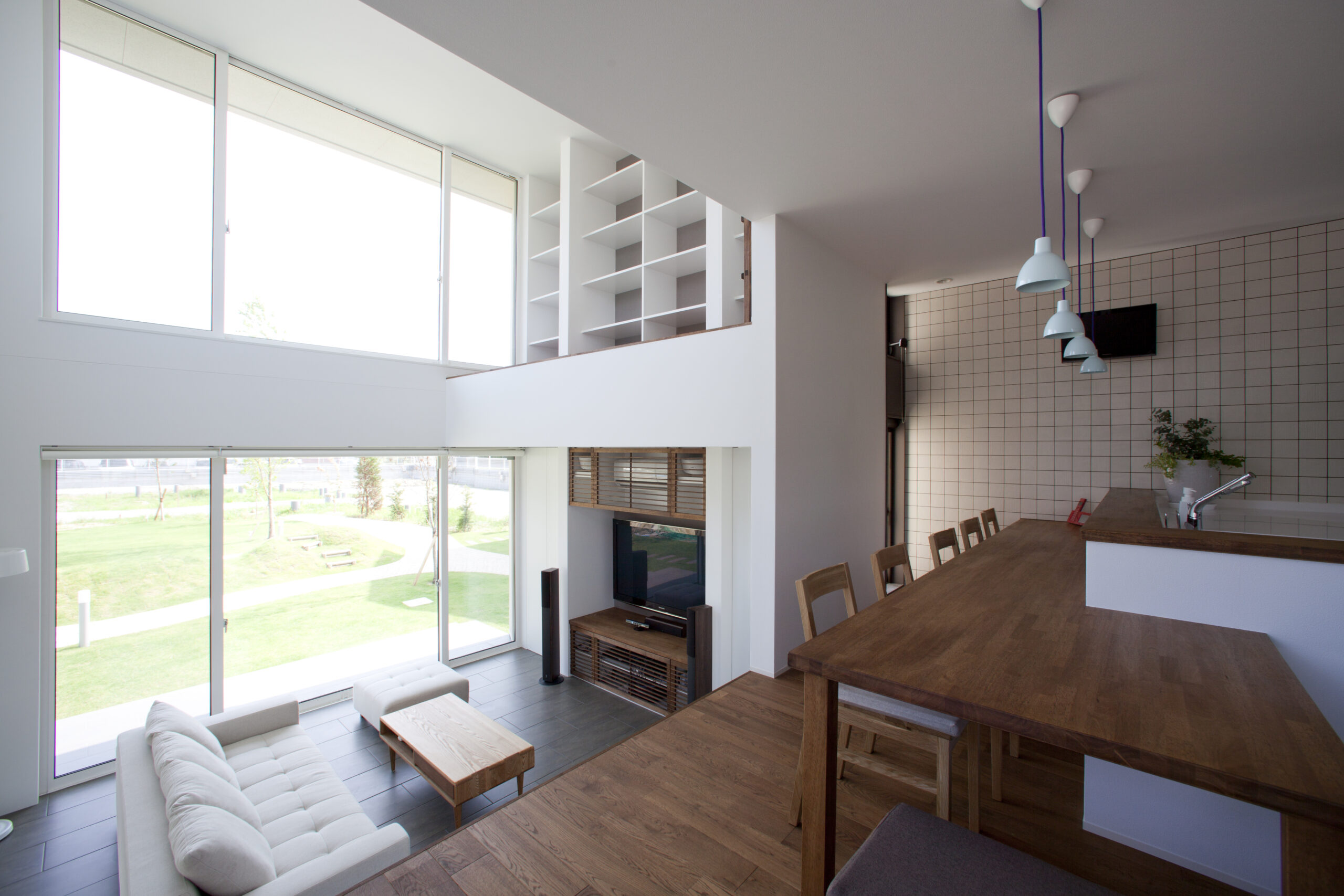 天井高5.6mの吹き抜けが叶う理由｜SE構法で実現した開放的な注文住宅事例