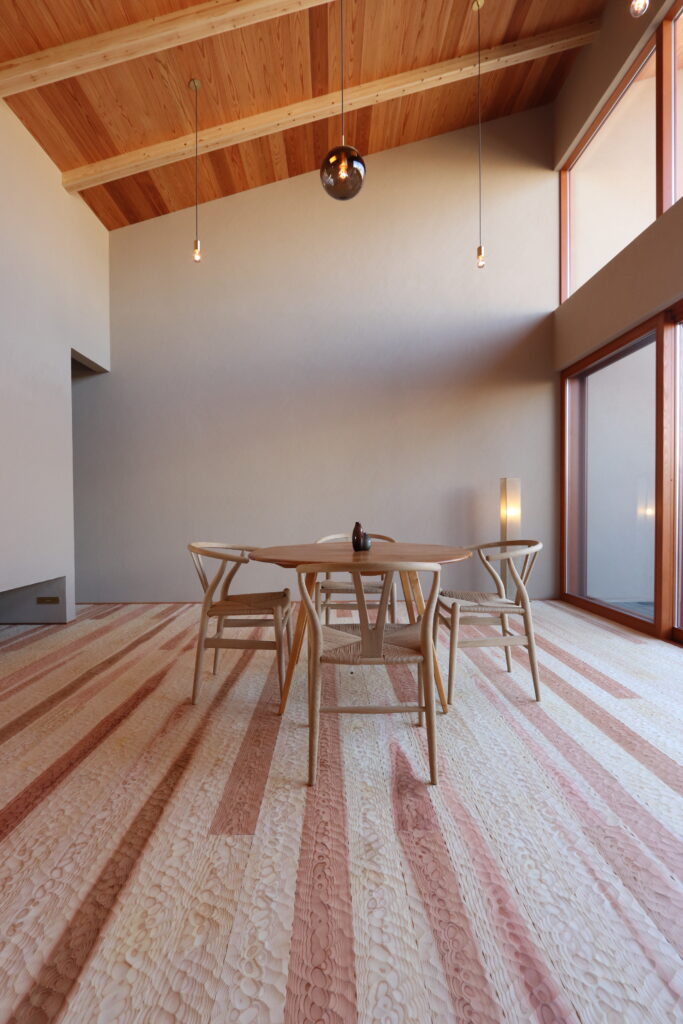 光がたっぷり入るリビング